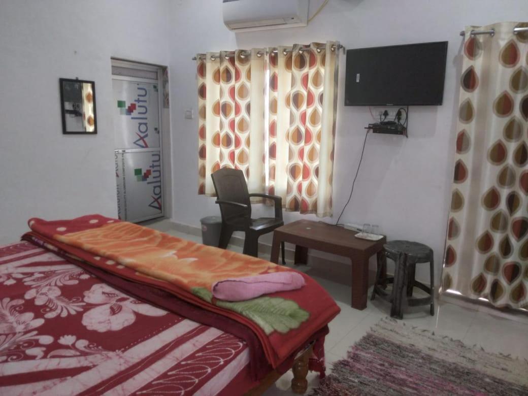 Happy Khajuraho Home Stay Luaran gambar